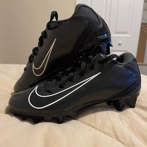 Boys Nike baseball cleats